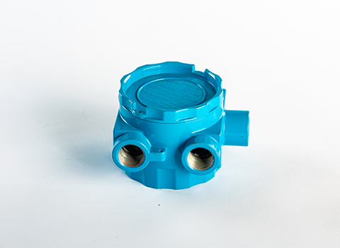 鋁壓鑄件表面出現(xiàn)斑點(diǎn)或色差如何處理